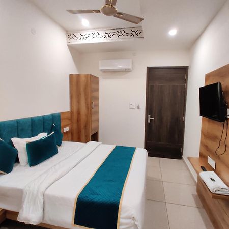Hotel D S Inn Amritsar Extérieur photo