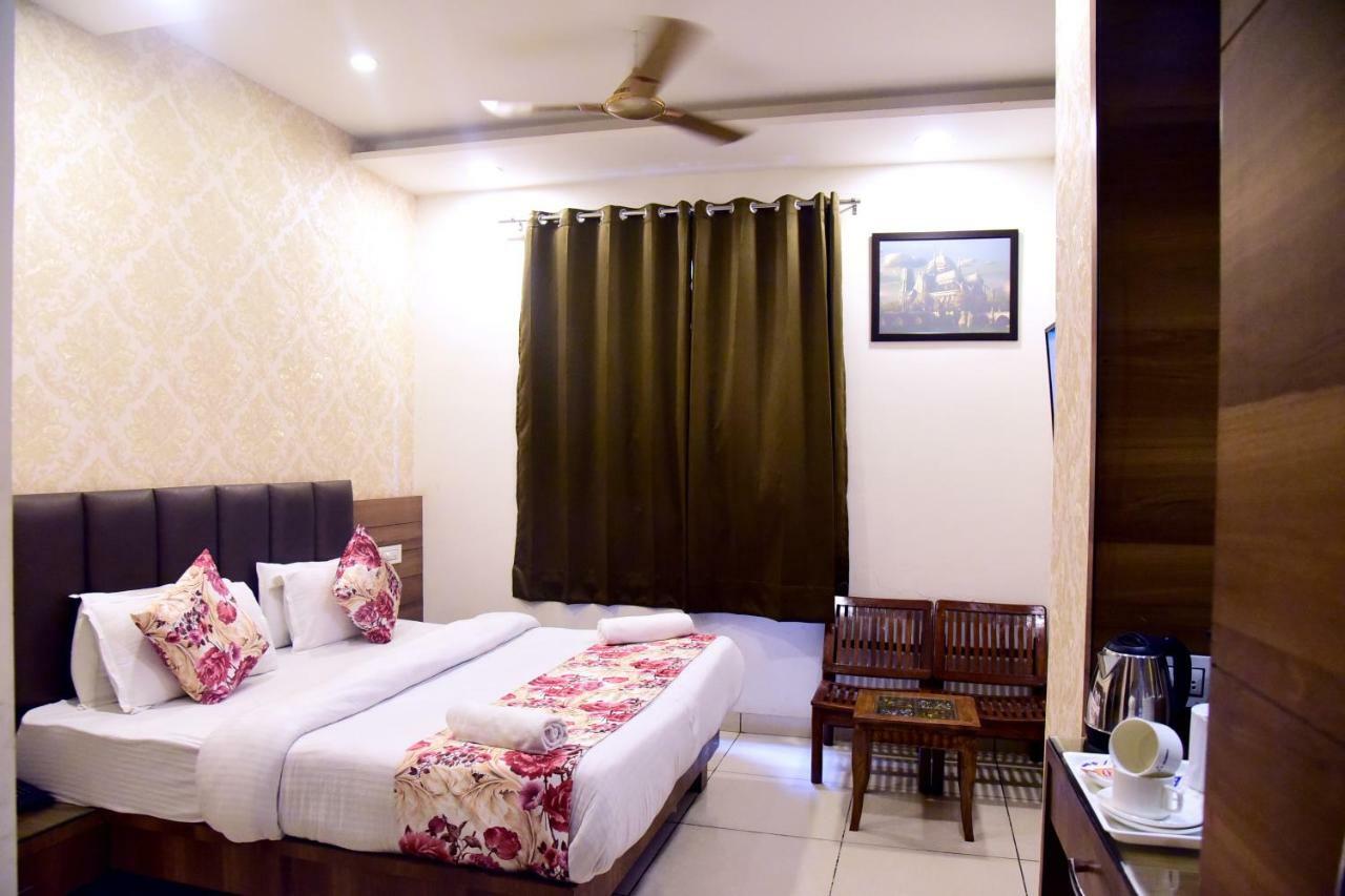 Hotel D S Inn Amritsar Extérieur photo