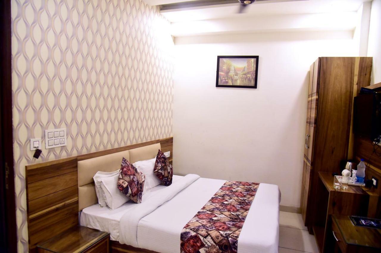 Hotel D S Inn Amritsar Extérieur photo