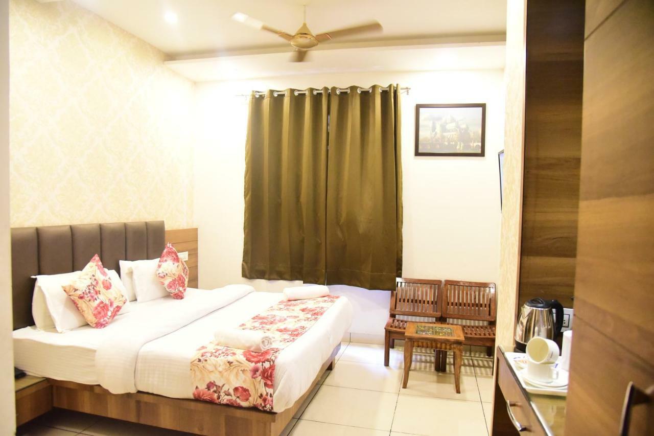 Hotel D S Inn Amritsar Extérieur photo