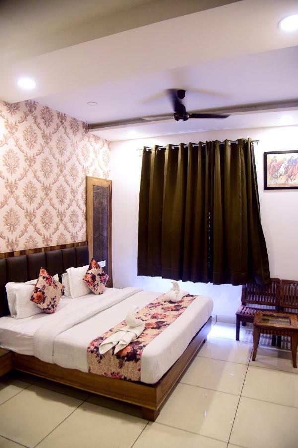 Hotel D S Inn Amritsar Extérieur photo